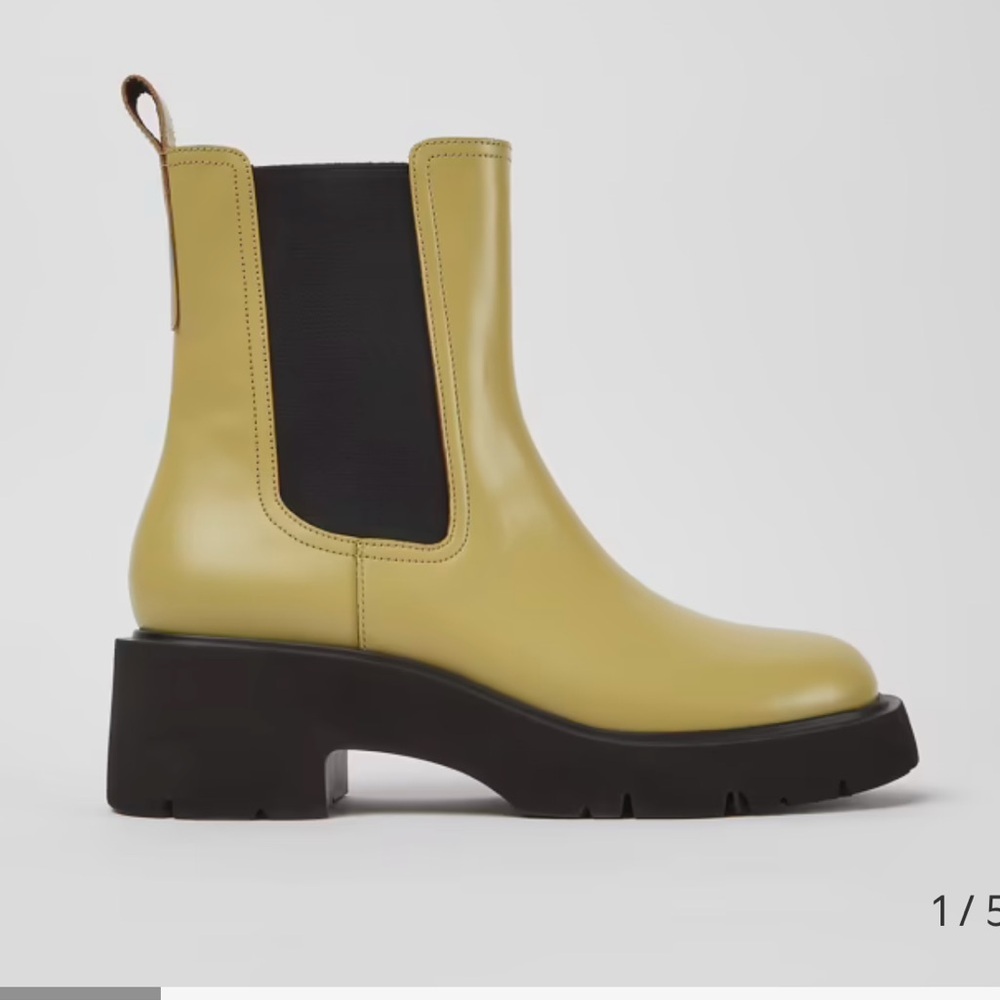 Camper Yellow Leather Chelsea Ankle Boots with Black Elastic